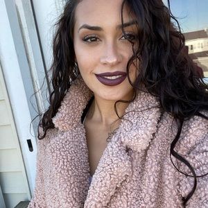 Meet your Posher, Miranda